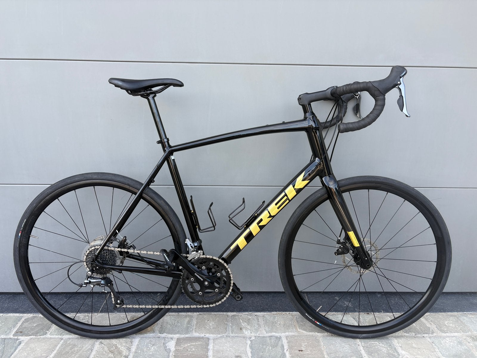 Trek Domane AL2 (61 cm), Fietsen en Brommers, Ophalen, Zo goed als nieuw, 28 inch