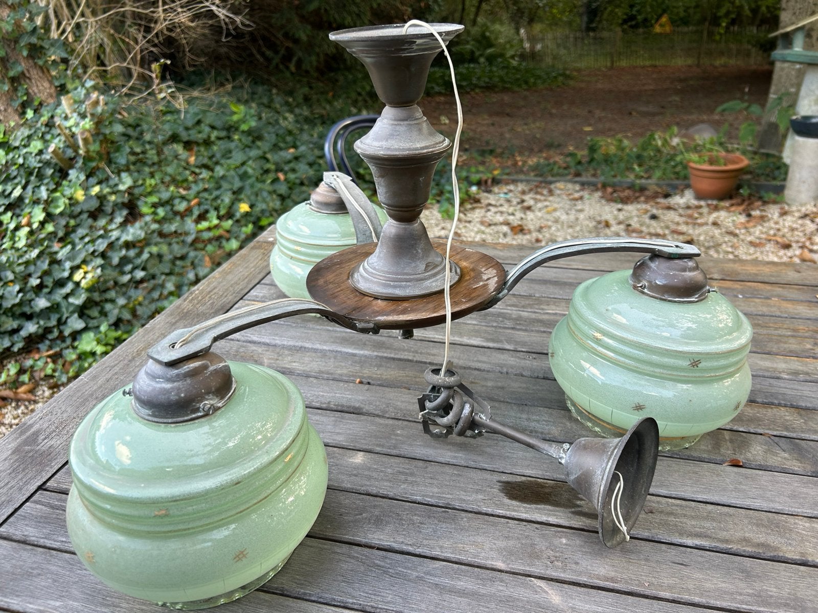 Vintage kroonluchter, Enlèvement