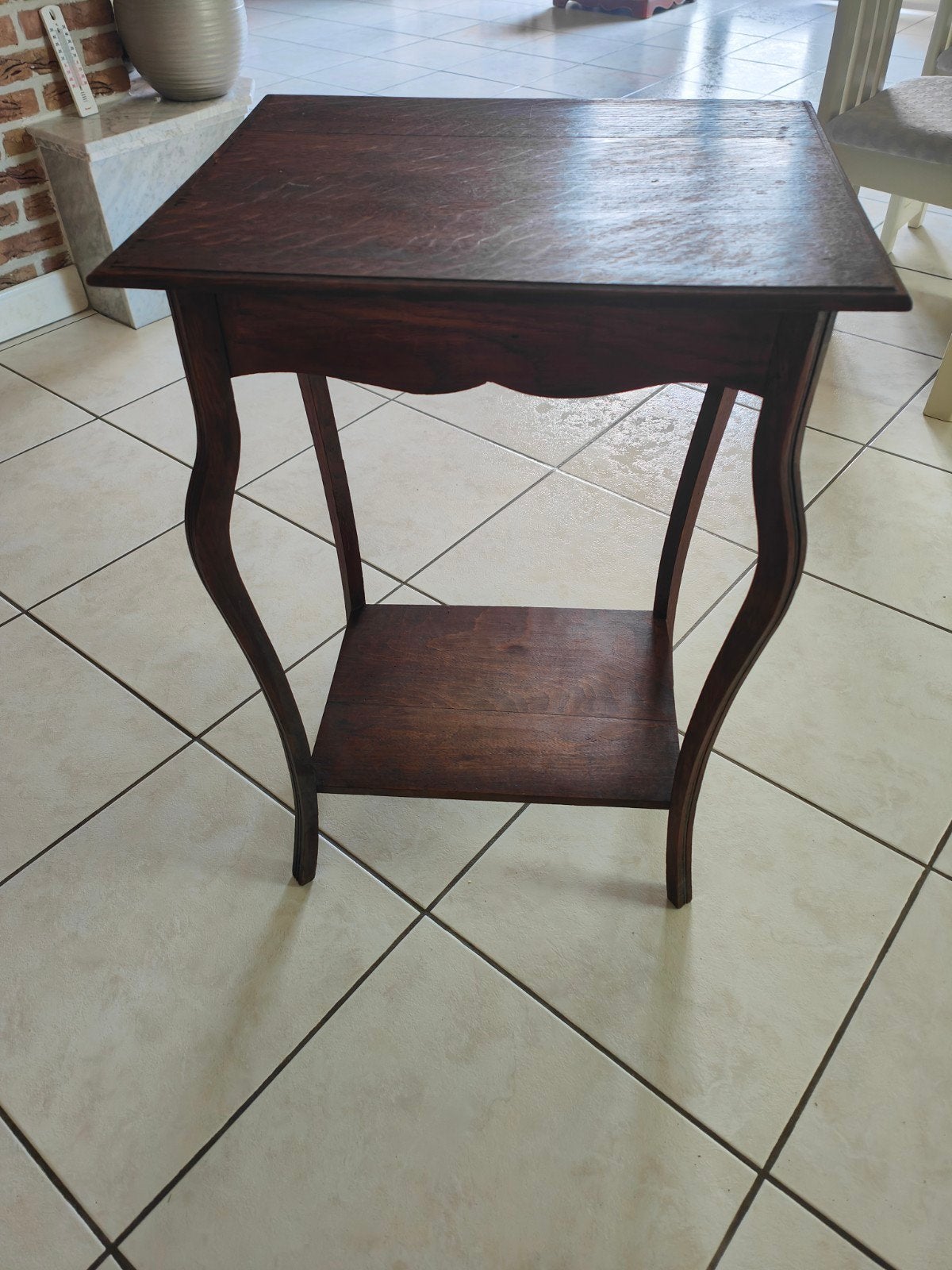 Table d'appoint Vintage en chêne à deux niveaux, Enlèvement