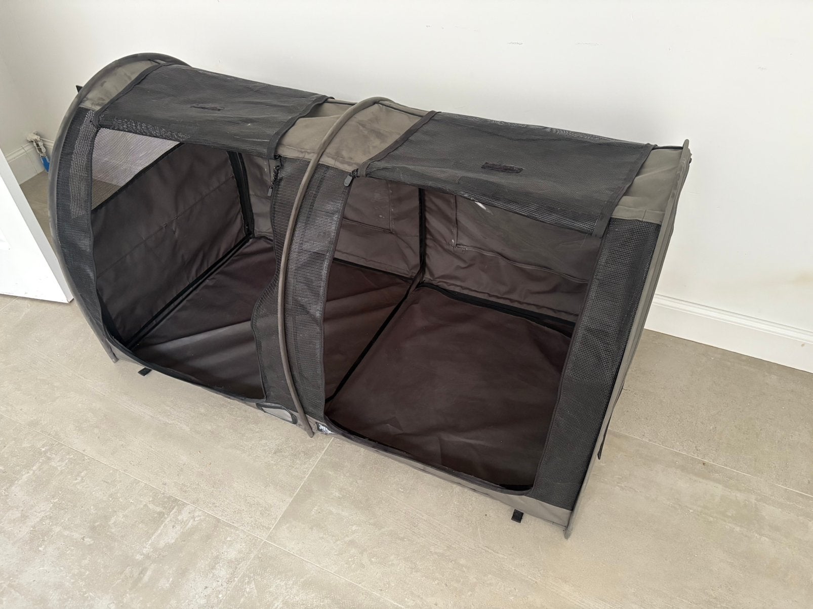 Sturdi Products dubbele kattenbench, Dieren en Toebehoren, Ophalen, Zo goed als nieuw