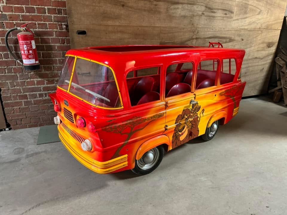 Autopede kermis draaimolen bus, Ophalen, Gebruikt