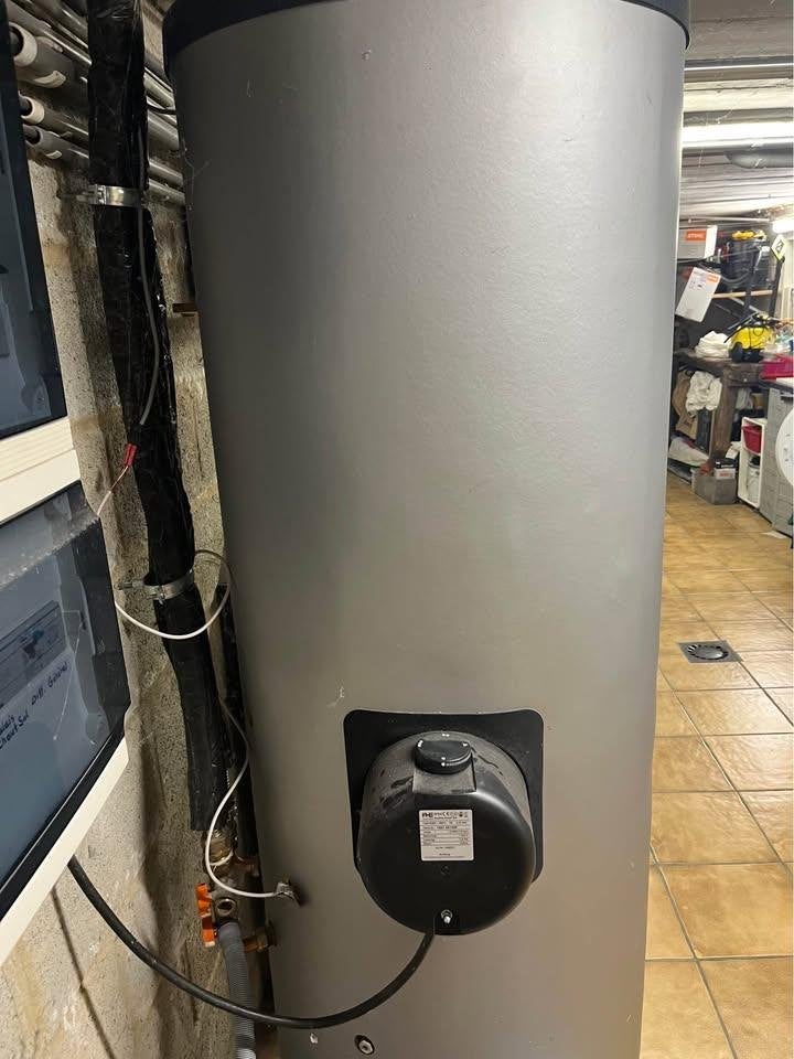 Chauffe eau avec serpentins, Bricolage & Construction, Chauffe-eau & Boilers, Chauffe-eau, Enlèvement, Utilisé, 3 à 5 ans