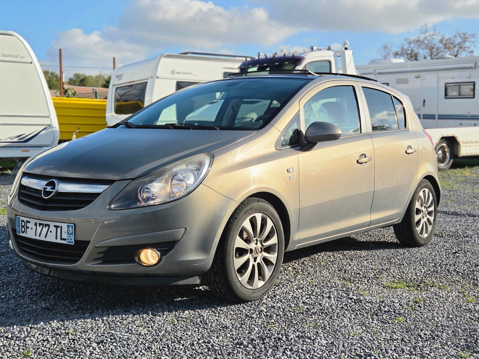 opel corsa "111" séries, Stof, Zwart, Bruin, 5 deurs