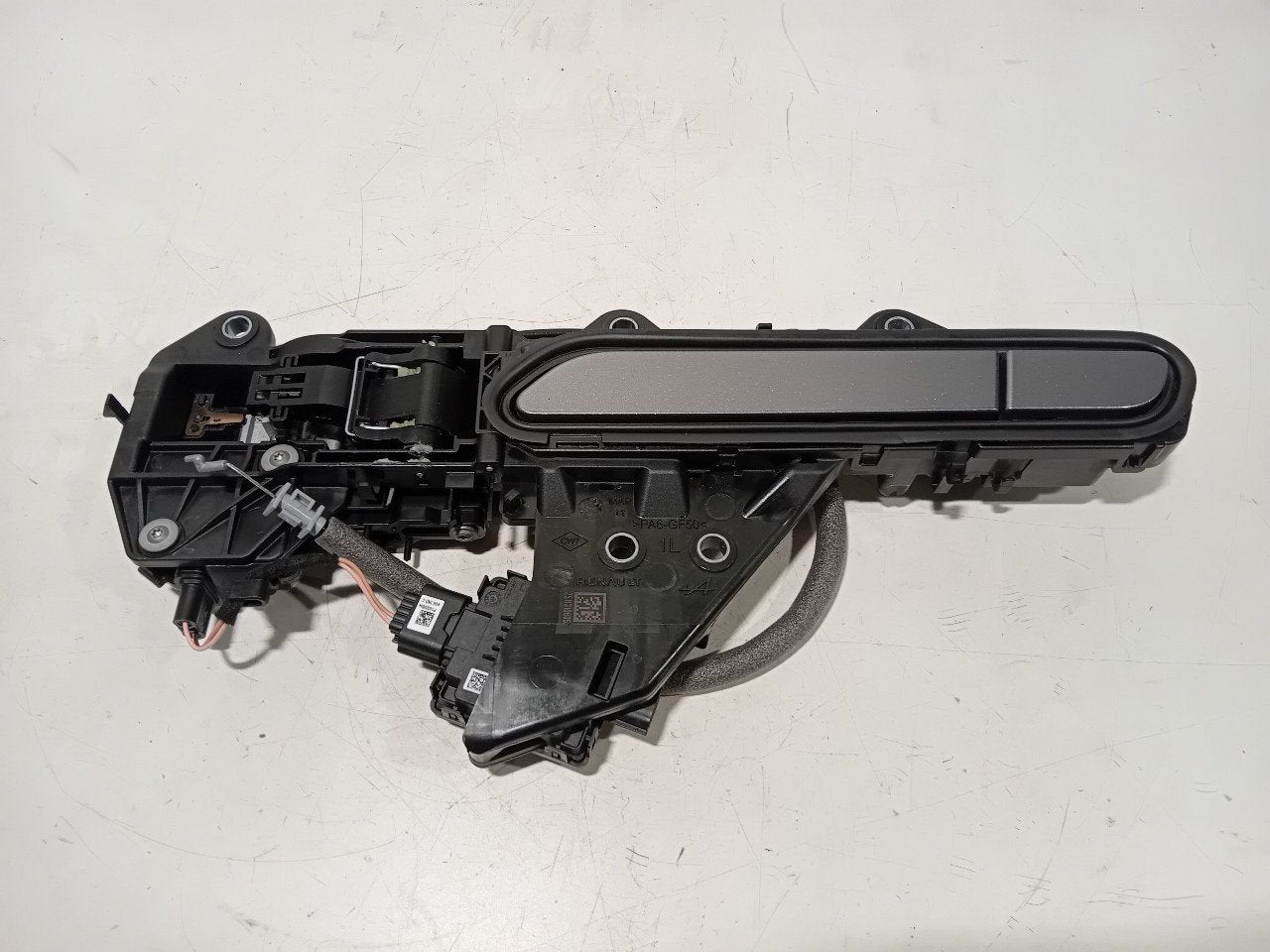 Portiergreep links achter Renault Scenic, Onderdelen@venauto.nl, Van der Ven Autorecycling B.V., Gebruikt, Ettenseweg 76, 4706 PB Roosendaal, The Netherlands