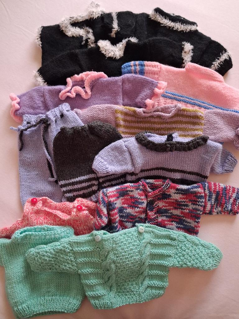 POPPENKLEERTJES, Kinderen en Baby's, Speelgoed | Poppen, Ophalen of Verzenden, Zo goed als nieuw