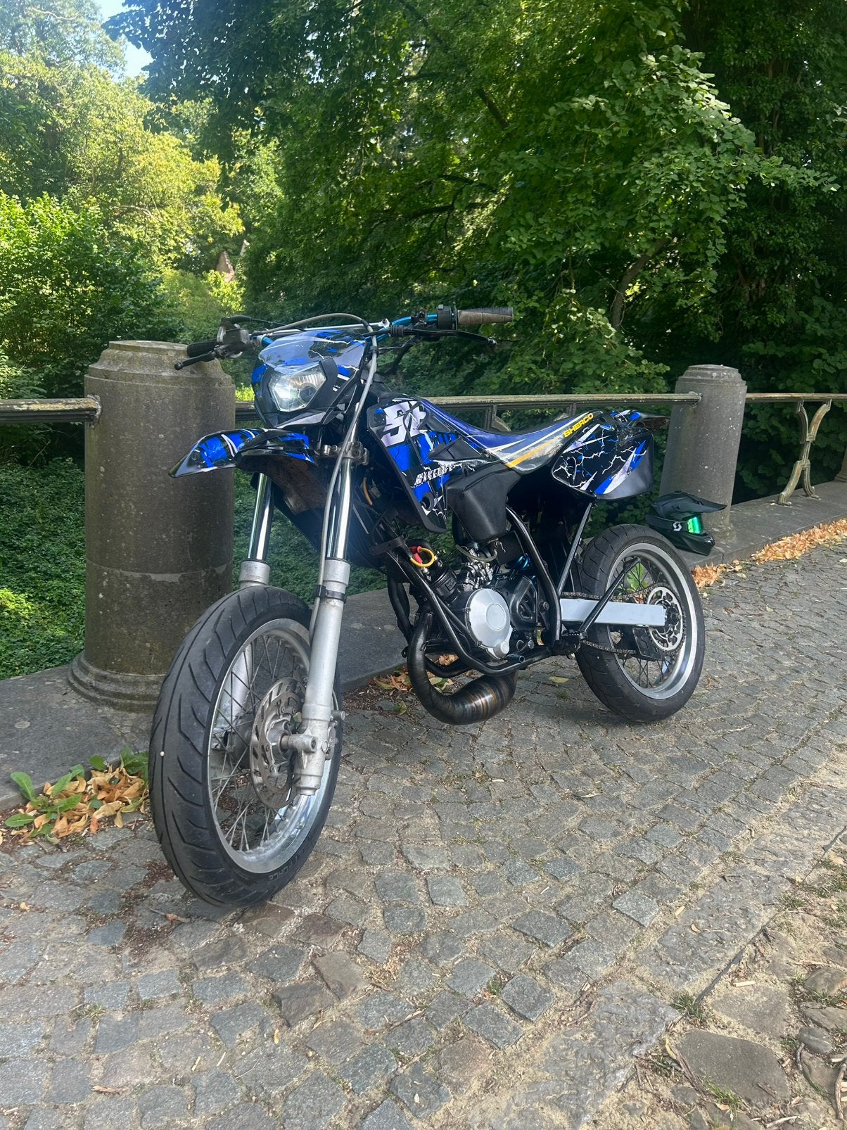 Sherco sm 50, Fietsen en Brommers, Brommers | Derbi, Ophalen, 6 versnellingen, Gebruikt, Klasse B (45 km/u)