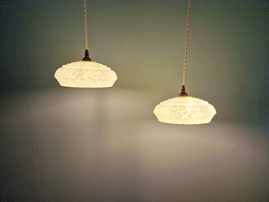 Paire de suspensions Art Déco en verre moucheté vert, 1930, Enlèvement