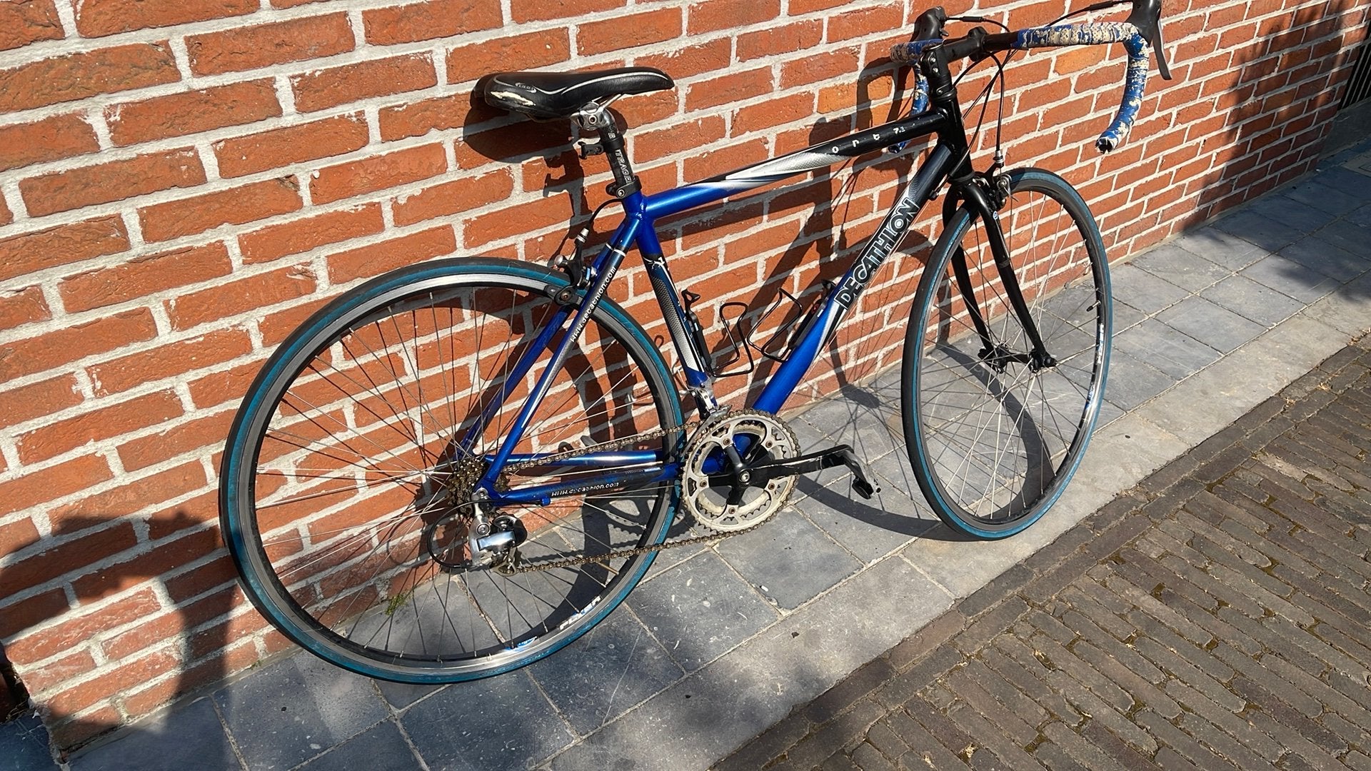 Vélo de course Decathlon 45 cm, Vitesses, Frein sur jante, 26 pouces ou plus, Enlèvement