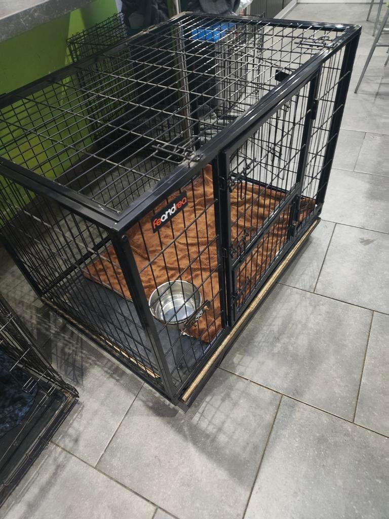Très belle grande cage pour chien, Neuf, Enlèvement, Niche à chien, 100 cm ou plus