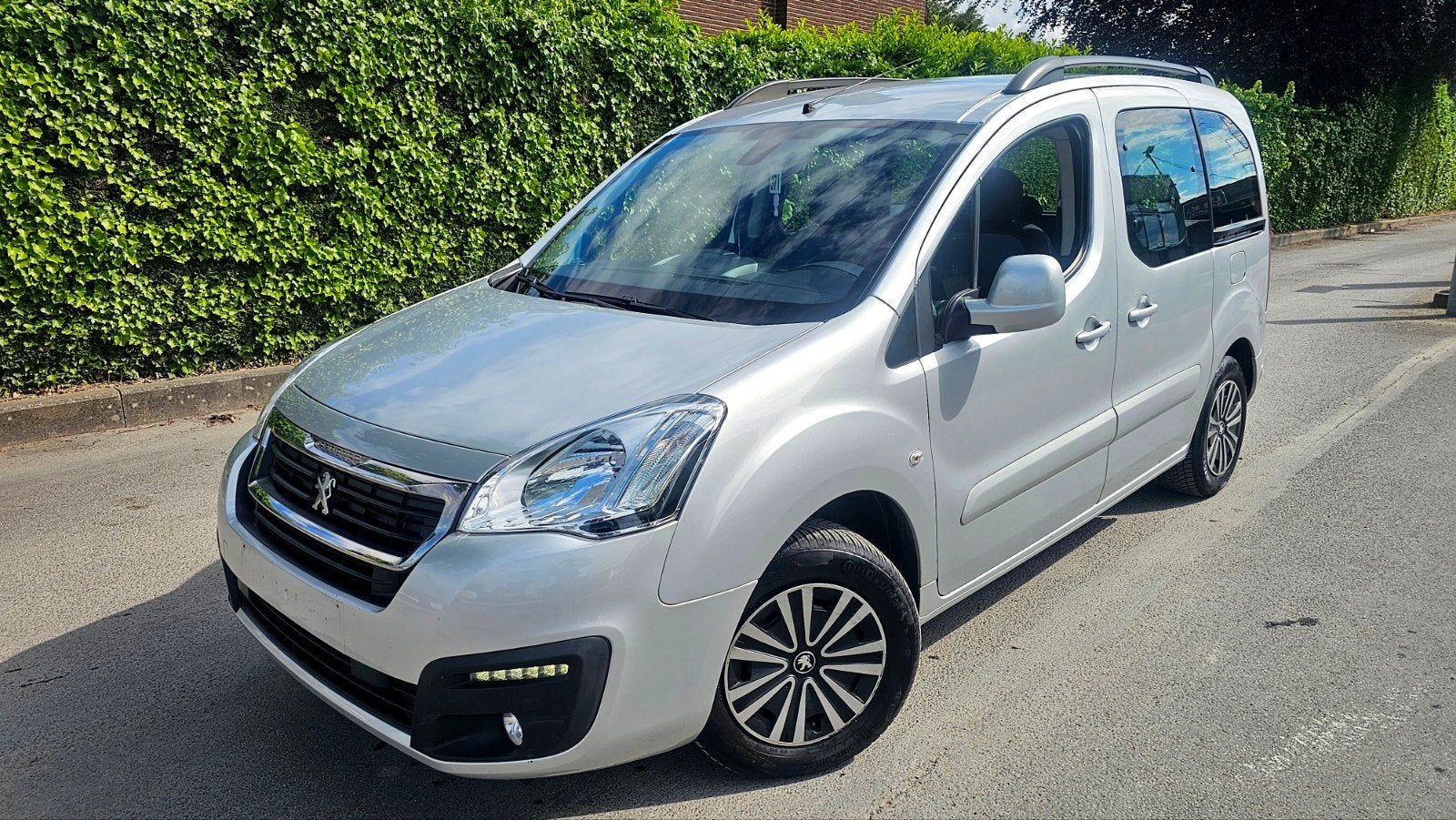 Peugeot Partner 1.6L Benzin/Euro6/Bj 2015/130.000Km/Airco/, Auto's, Euro 6, 4 cilinders, 72 kW, Bedrijf