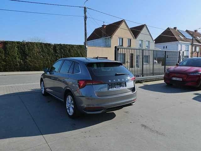 SKODA Scala 1.0 TSi 115pk Business Camera '24 28000km, Auto's, Skoda, Scala, Euro 6, Bedrijf, 83 kW