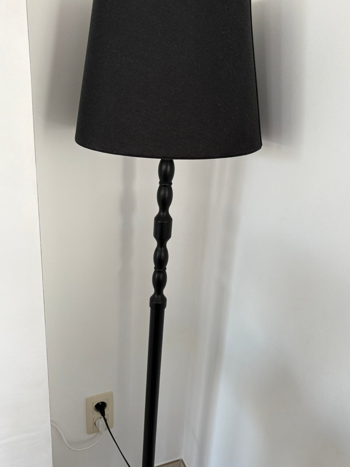 Zwarte Landelijke vloerlamp, Ophalen, Zo goed als nieuw
