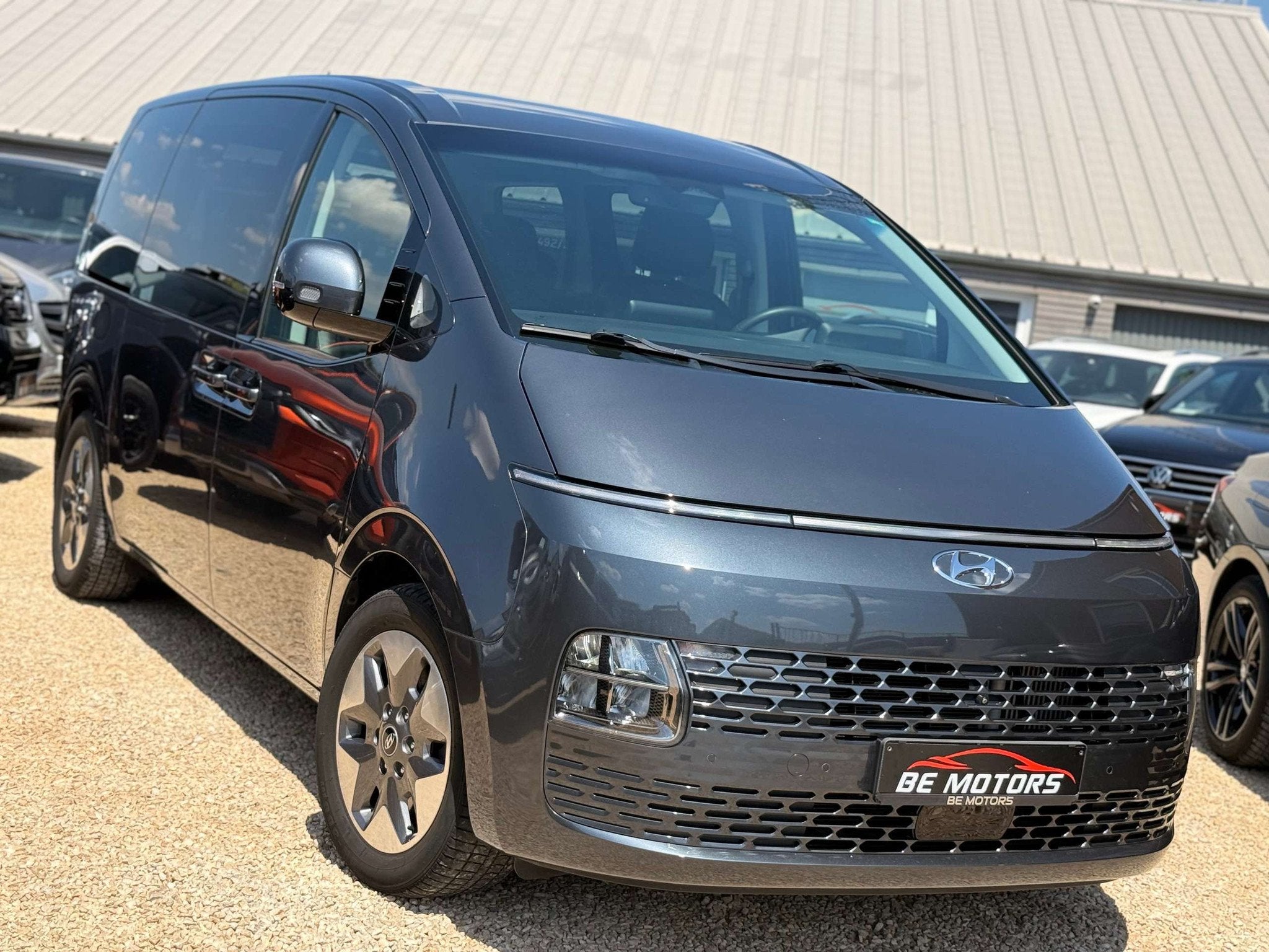 Hyundai Staria 2.2 CRDi Luxury Bronze 9PL GPS CAMERA360° LE, Autos, Autres modèles, Achat, Euro 6, Entreprise