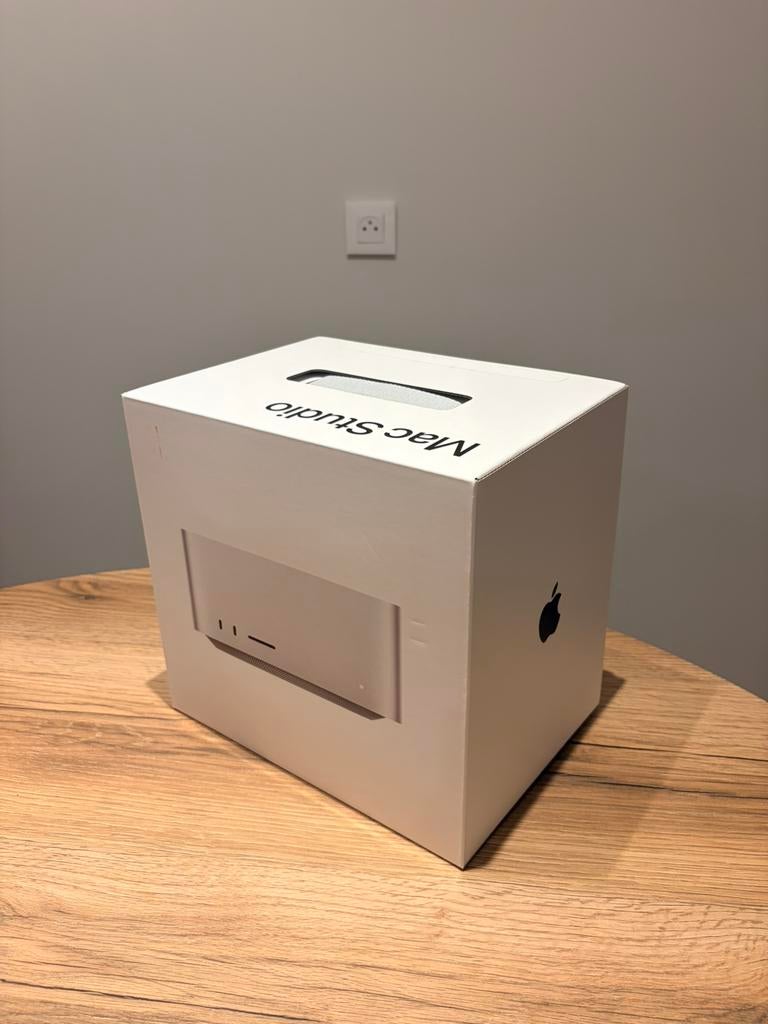 Apple Mac Studio M1 Max / 32GB / 512GB SSD / + box!, 32 GB, SSD, Ophalen of Verzenden, Zo goed als nieuw