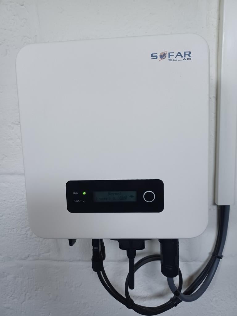 Omvormer zonnepanelen sofar 2200TL-G3 monofasig, Doe-het-zelf en Bouw, Ophalen, Zo goed als nieuw