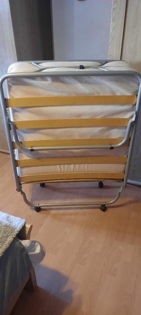 Logeerbed, Ophalen, 90 cm, Eenpersoons, Zo goed als nieuw