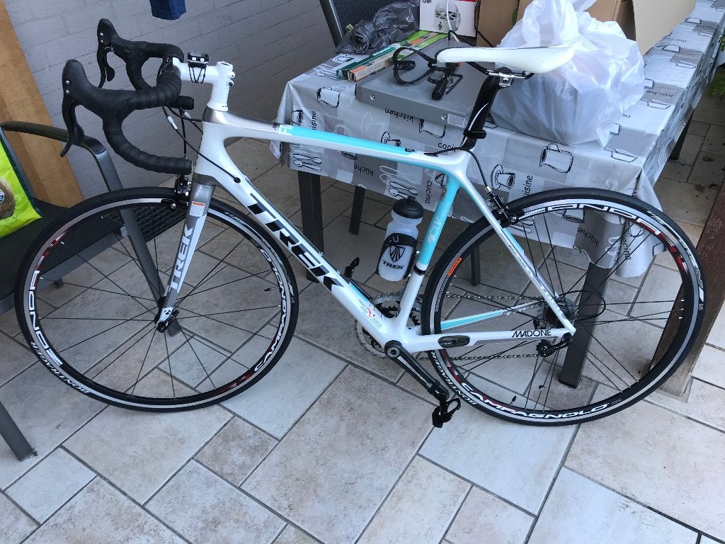koersfiets TREK MADONE 5.2 maat 58, 28 inch, Carbon, Zo goed als nieuw, 15 tot 20 versnellingen