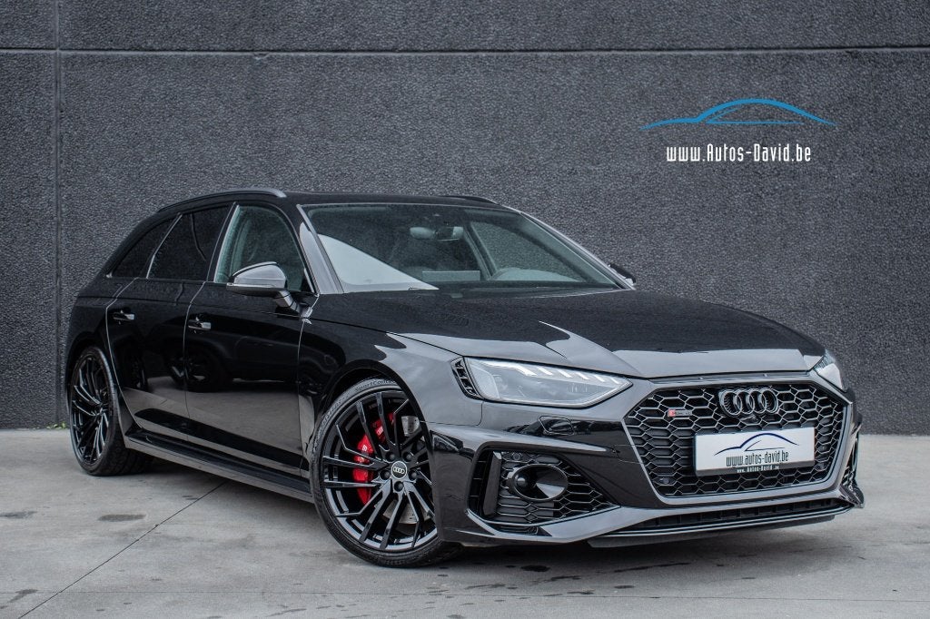 Audi RS4 Avant 2.9 V6 TFSI Quattro 450 CH/CARGAISON LÉGÈRE, Autos, Cuir et Alcantara, Achat, Euro 6, Entreprise