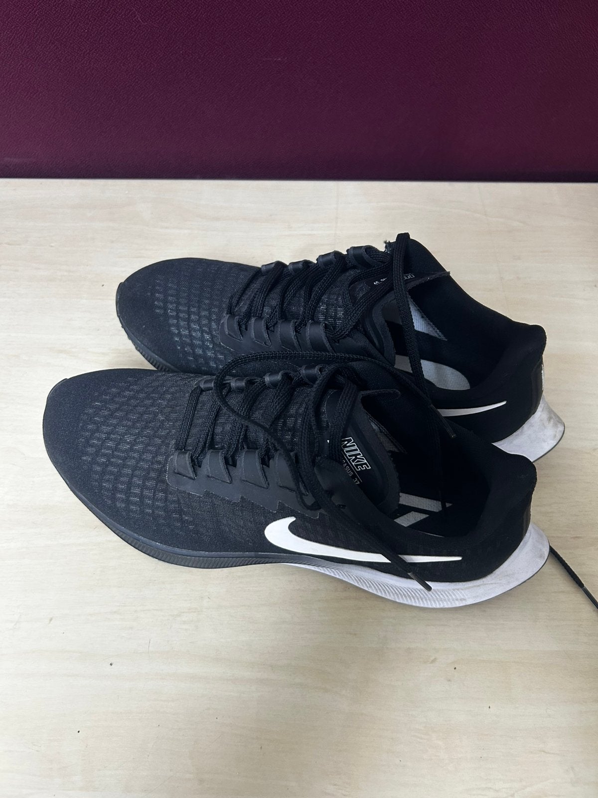 Nike Air Zoom Pegasus 37 taille 42, Vêtements | Hommes, Chaussures, Enlèvement ou Envoi, Comme neuf