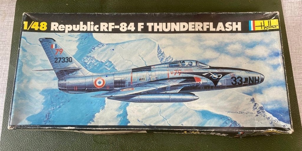Maquette Heller RF84 F Thunderflash au 1/48, Enlèvement ou Envoi, Comme neuf, Avion, Heller