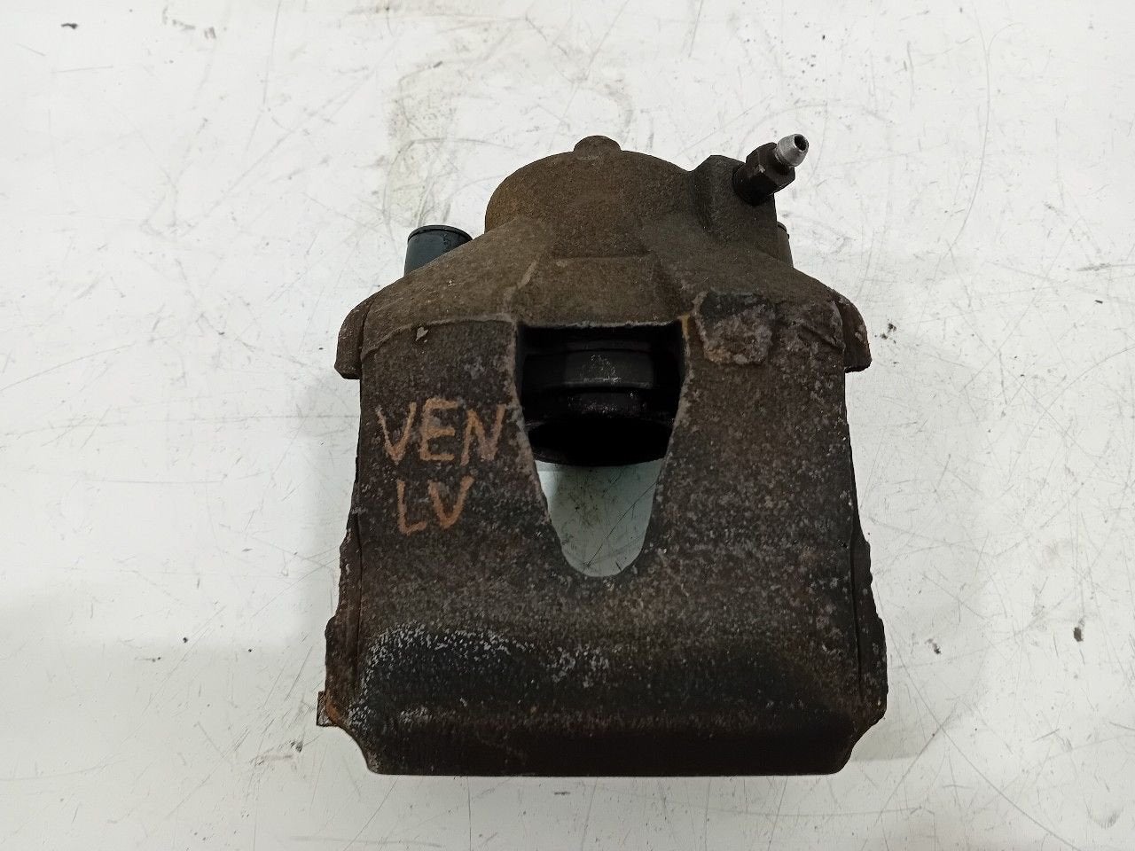 Remklauw links voor Skoda Fabia, Onderdelen@venauto.nl, Van der Ven Autorecycling B.V., Ettenseweg 76, 4706 PB Roosendaal, The Netherlands