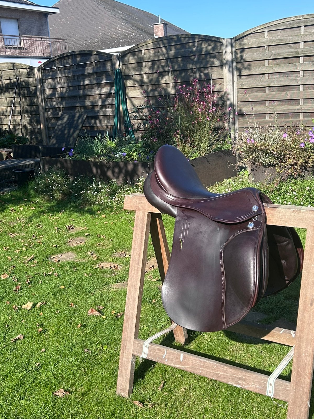Prestige Roma VSD - veelzijdigheidszadel 17”, Siège semi-creux, Polyvalence, Prestige, Moyen