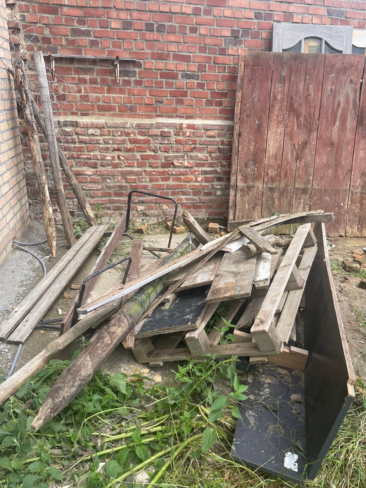 Gratis brandhout., Tuin en Terras, Brandhout, Minder dan 3 m³, Ophalen, Eikenhout
