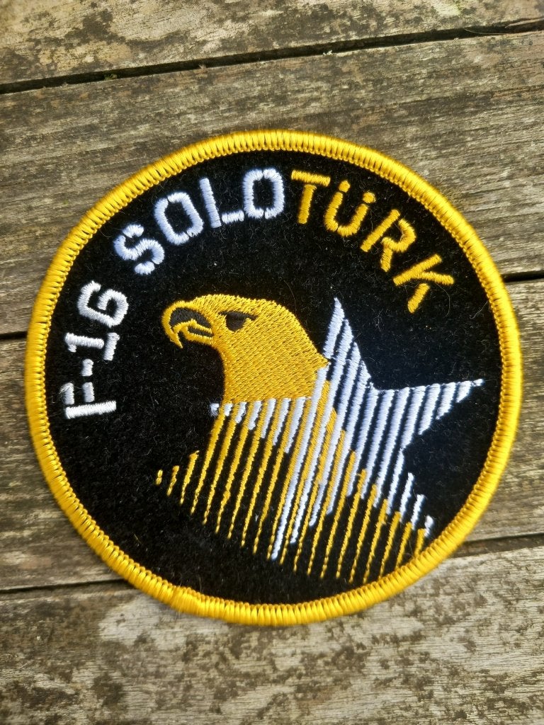 F-16 solo turk, Verzamelen, Verzenden, Luchtmacht, Embleem of Badge