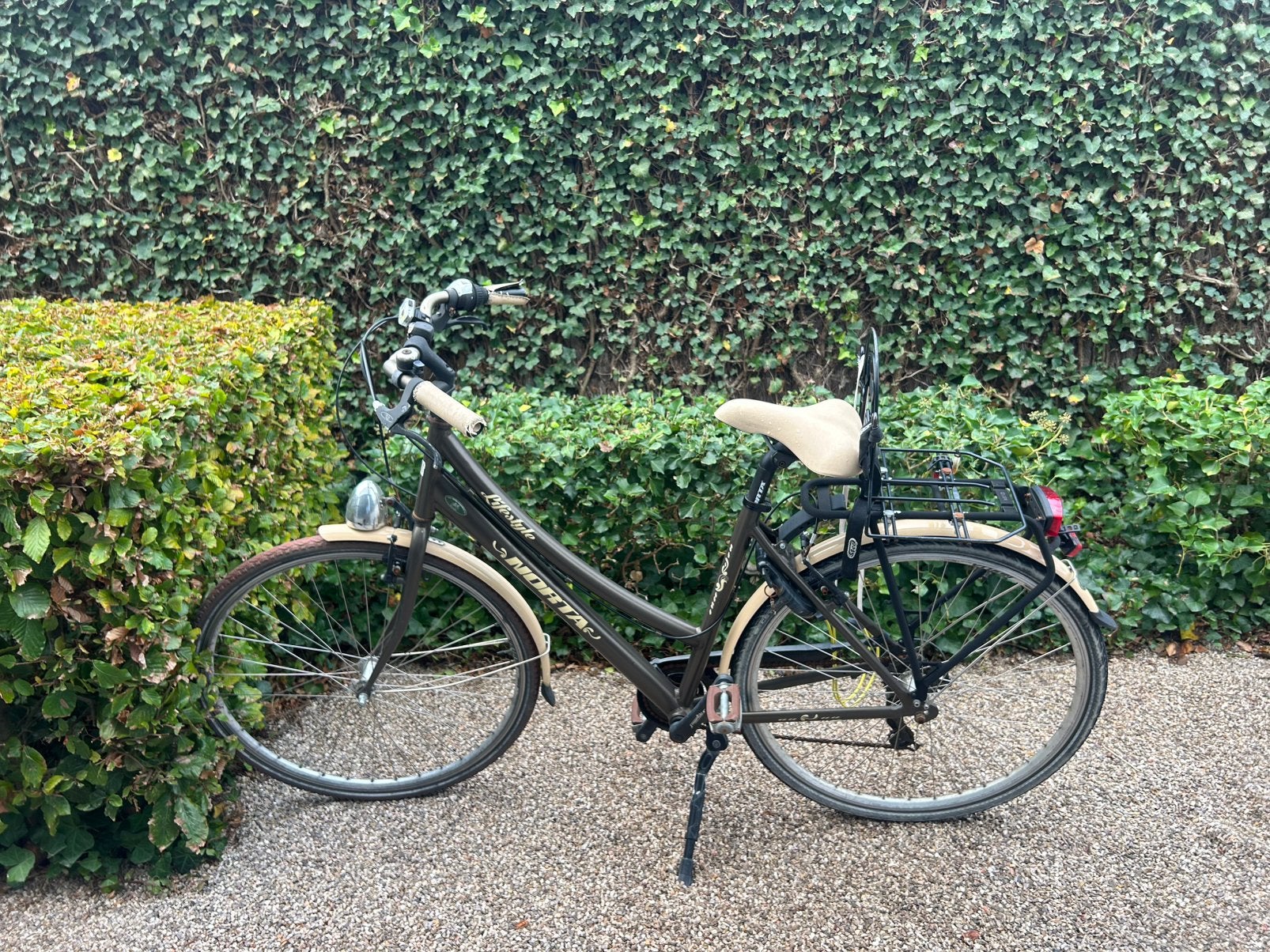 Mooie bruine Minerva damesfiets – €65, Fietsen en Brommers, Ophalen, Gebruikt