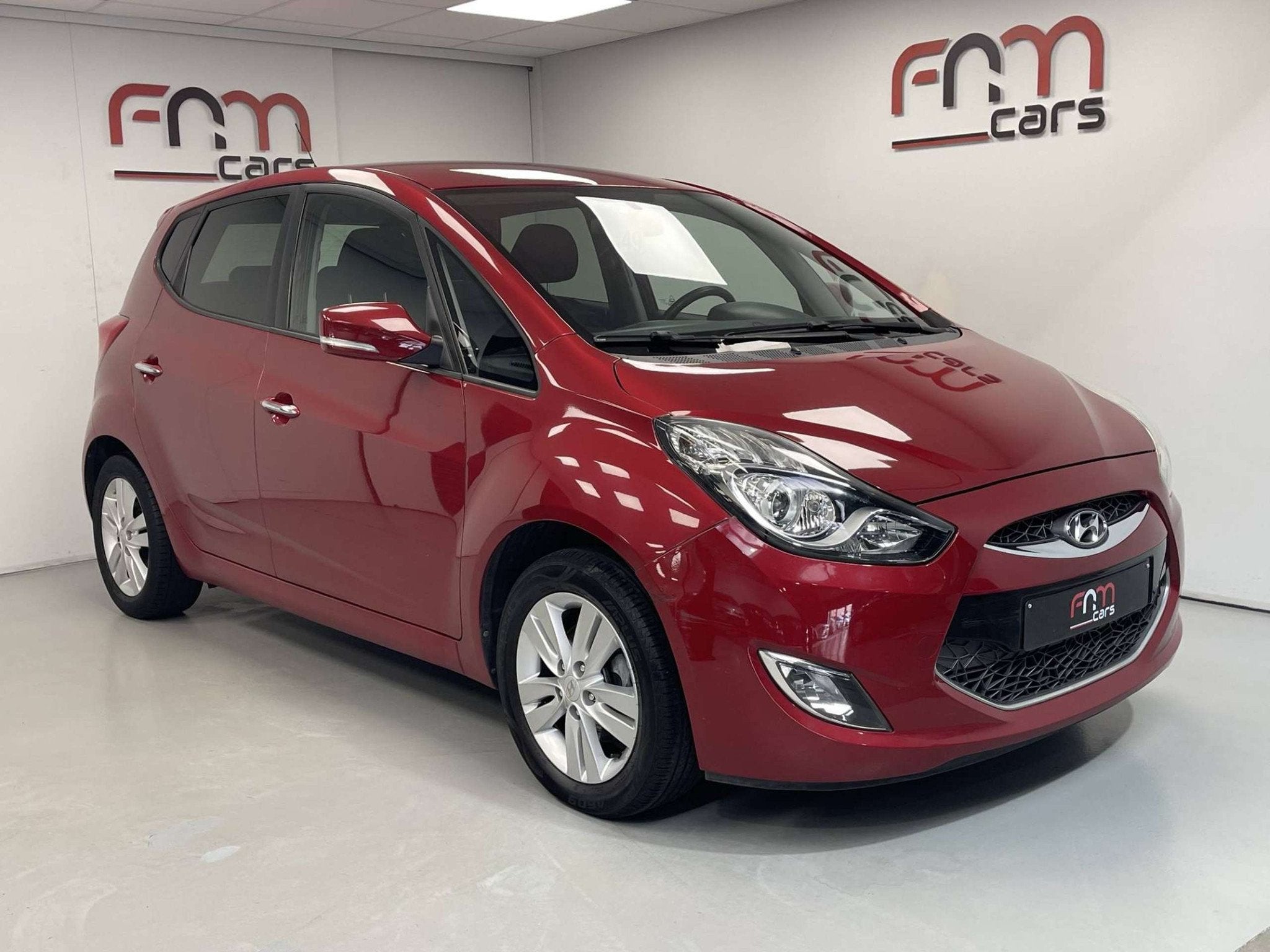 Hyundai iX20 1.4i benzine Cruise Airco Pdc Garantie, Auto's, Euro 5, Stof, Zwart, 4 cilinders