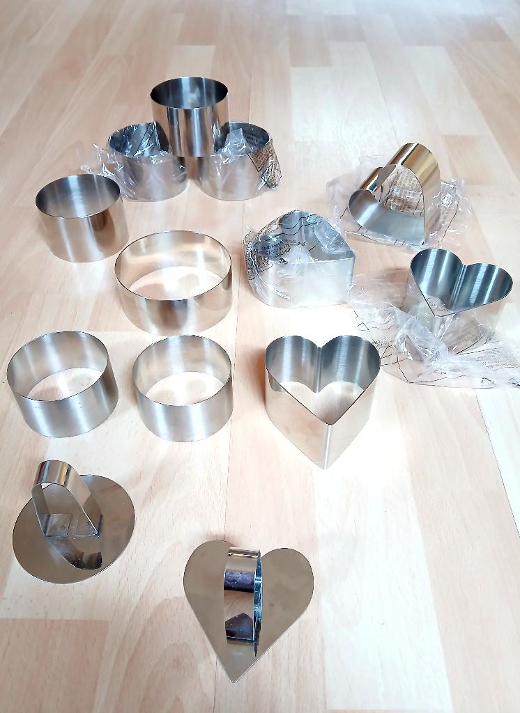 - 11 stuks - Dessertringen - Serveerringen - RVS -, Hobby en Vrije tijd, Taarten en Cupcakes maken, Ophalen of Verzenden, Zo goed als nieuw