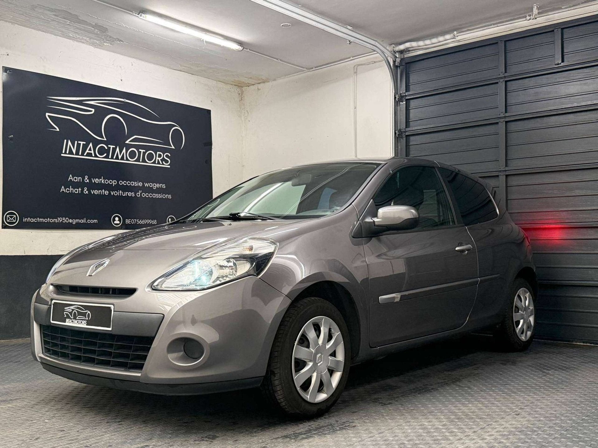 Renault Clio Clio 1.2i Yahoo!, Autos, Rétroviseurs électriques, Entreprise, Boîte manuelle, 1055 kg