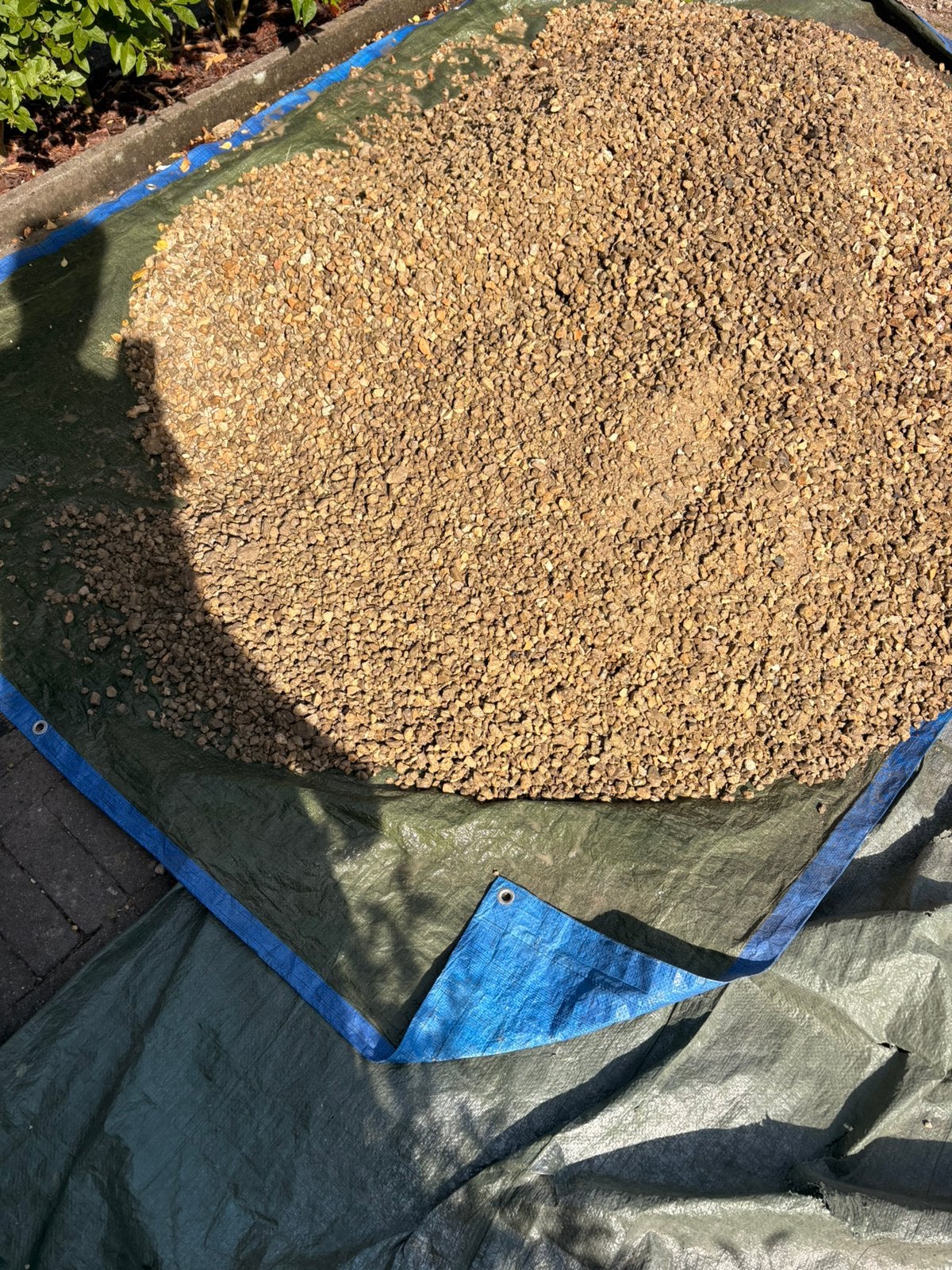 Gratis hoopje gele grind, Ophalen, Gebruikt, Geel, Grind