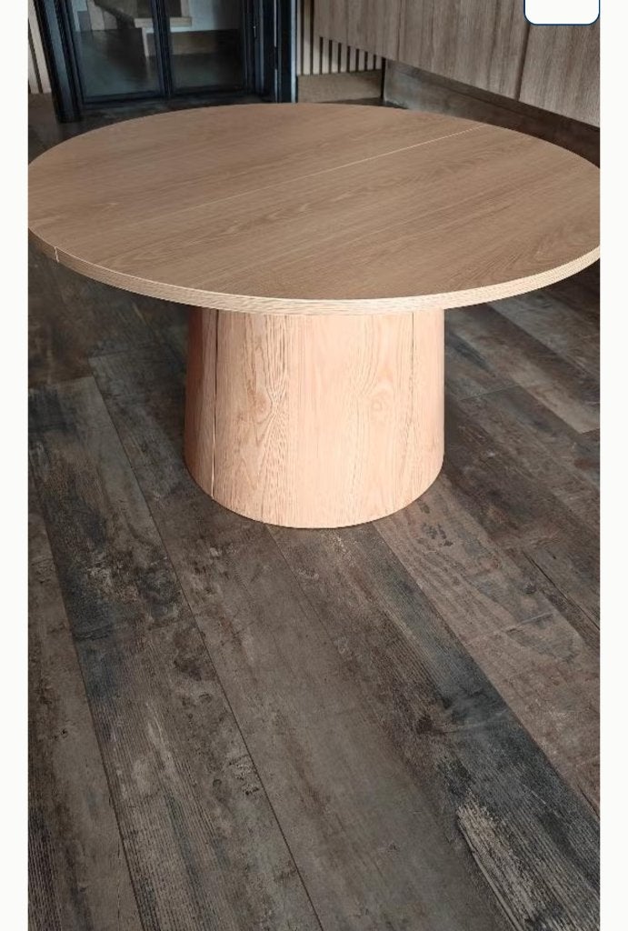 Table basse/table d'appoint gratuite, Maison & Meubles, Tables | Tables d'appoint, Utilisé, Moins de 45 cm, Autres matériaux, Enlèvement
