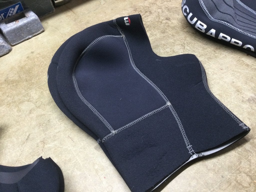 Mares Duikkappen “ size L “ 2 stuks (2dehands) 20€/stuk, Enlèvement ou Envoi, Utilisé, Combinaison de plongée
