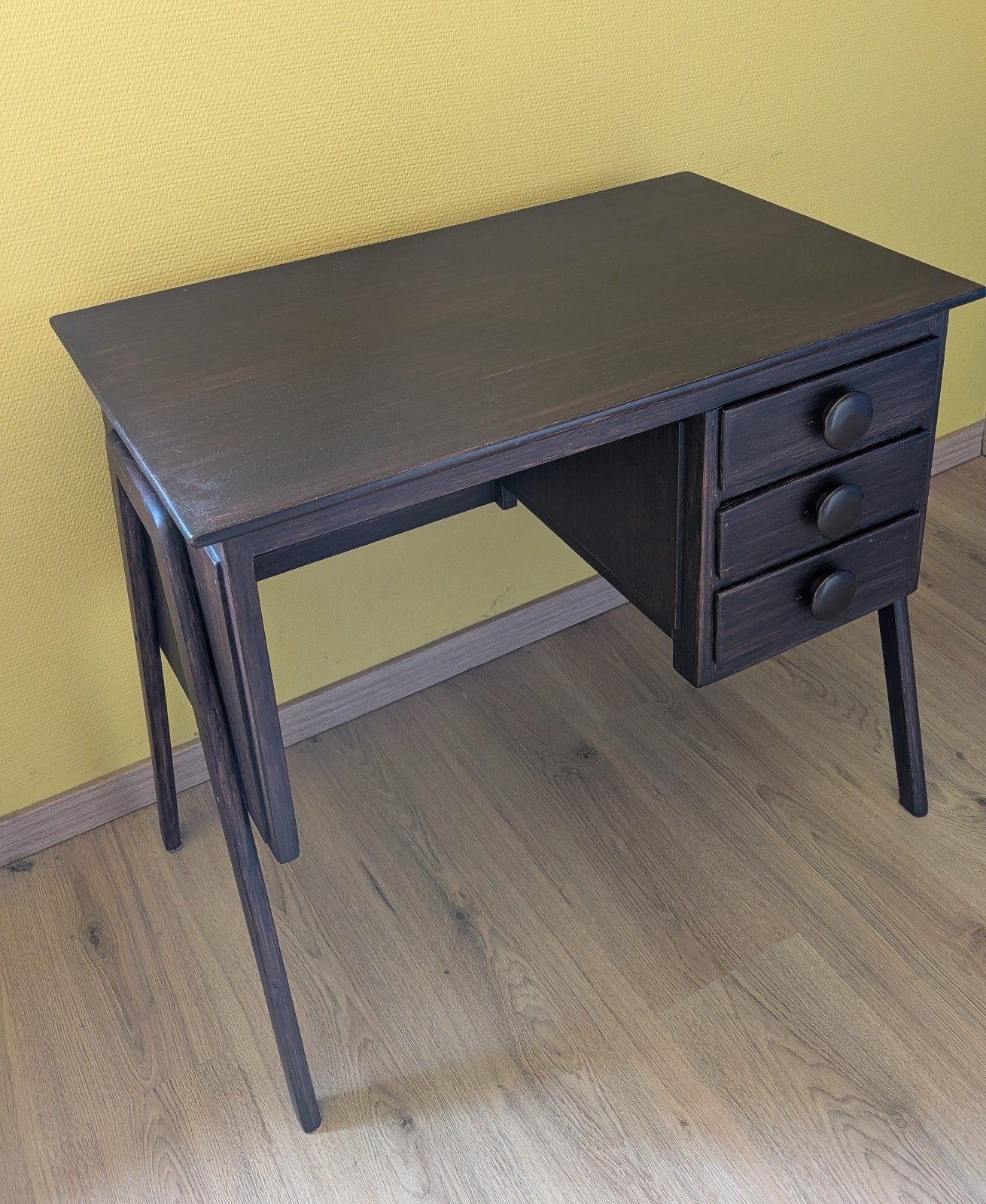 Klein vintage bureau, Huis en Inrichting, Bureaus, Vintage, Ophalen