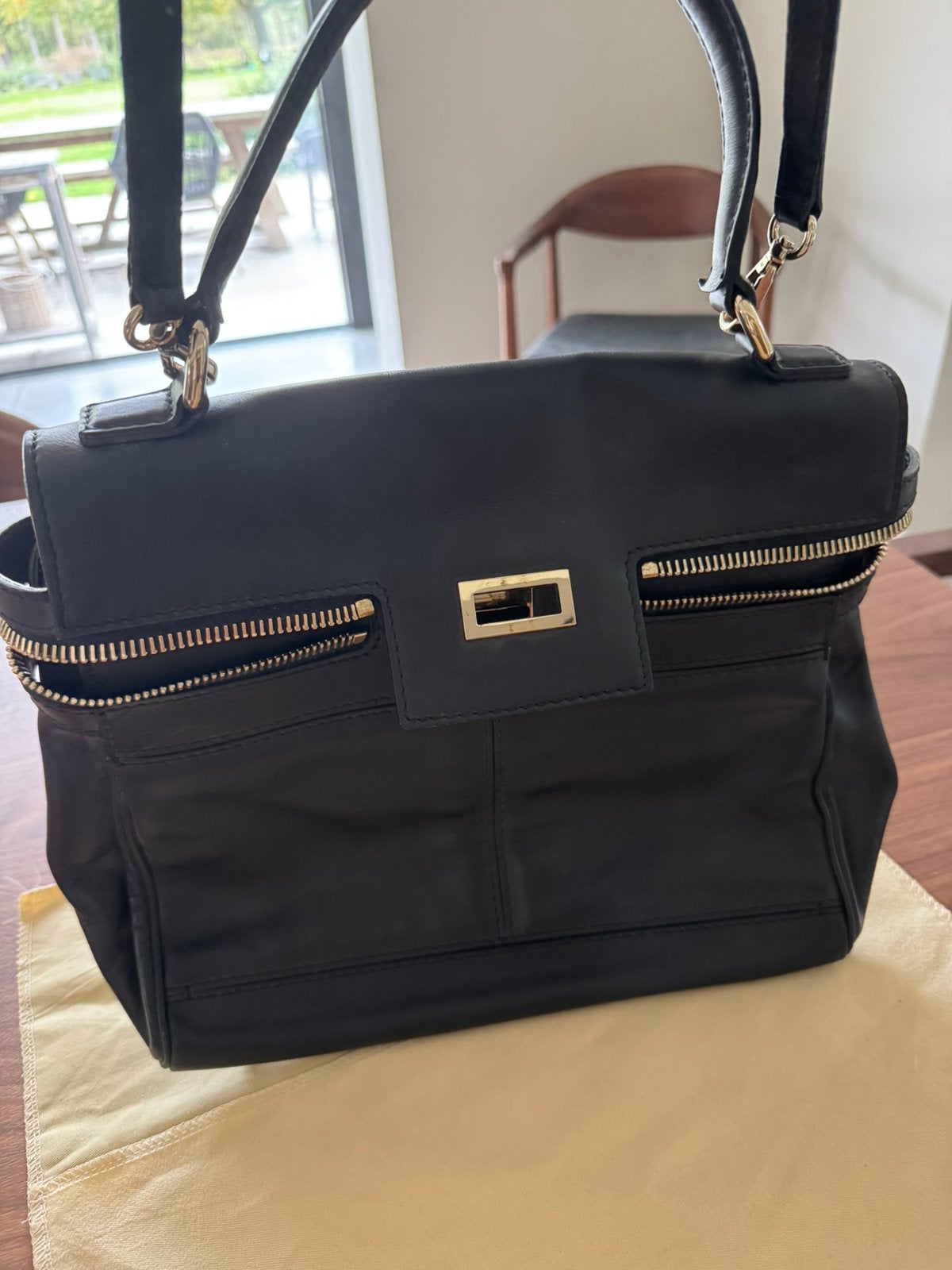 Zwarte lederen tas Max Mara. Nooit gedragen., Ophalen of Verzenden, Nieuw, Zwart, Handtas