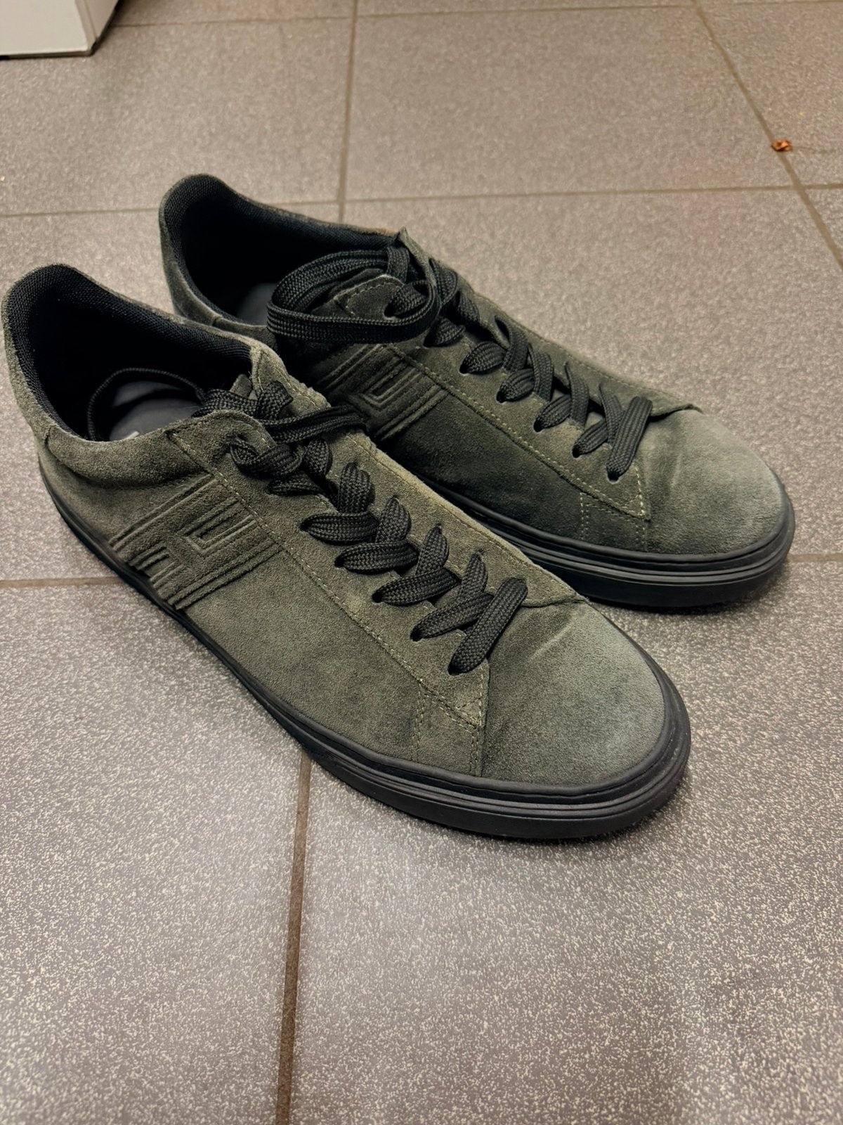 Hogan sneakers heren, Ophalen of Verzenden, Zo goed als nieuw, Sneakers