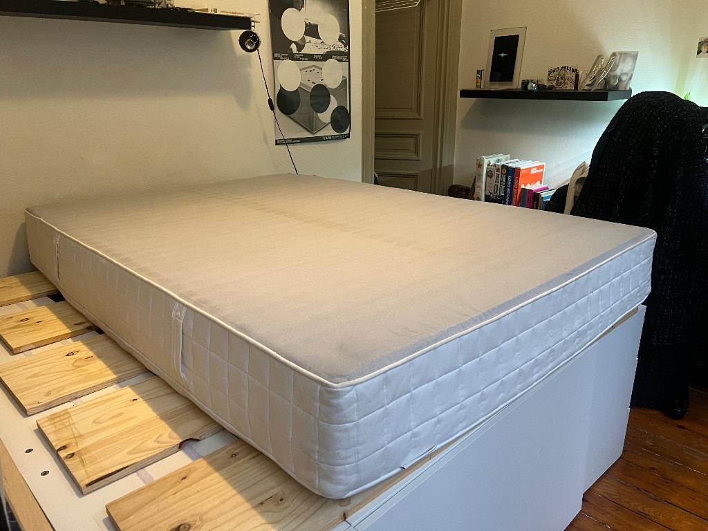 Matras, latten, matrasbeschermer, Ophalen, Gebruikt, Tweepersoons, 140 cm