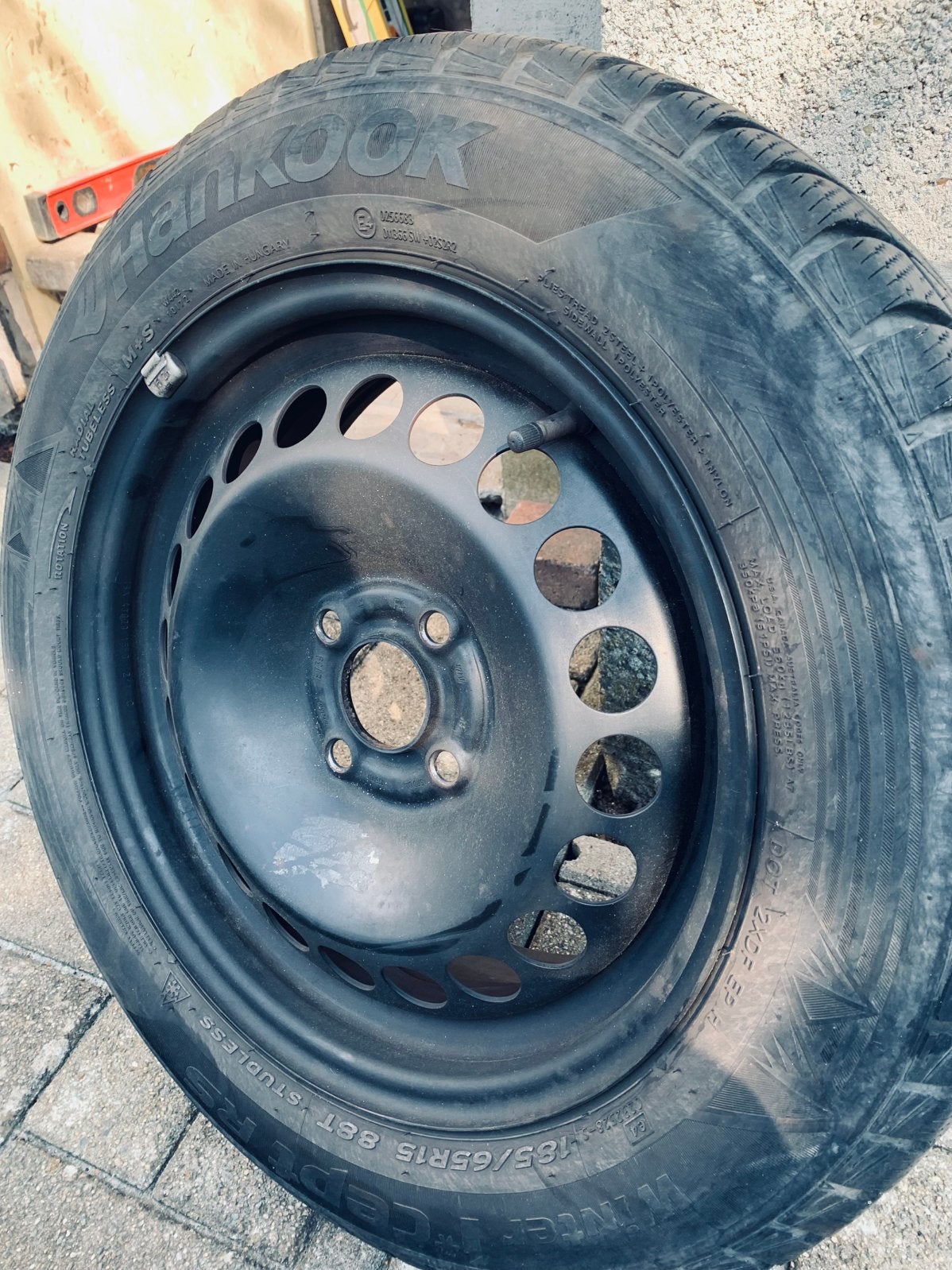 Winterbanden op stalen velg, Ophalen