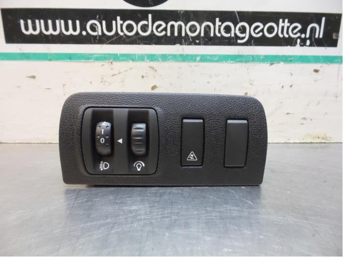 Commutateur phare hauteur réglable d'un Renault Megane (Meg, Renault, -, Utilisé, -