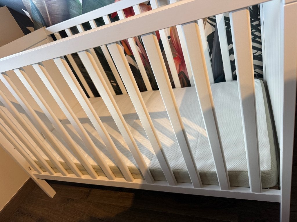 Babybedje IKEA Sundvik incl. matras, Enlèvement, Utilisé, Lit