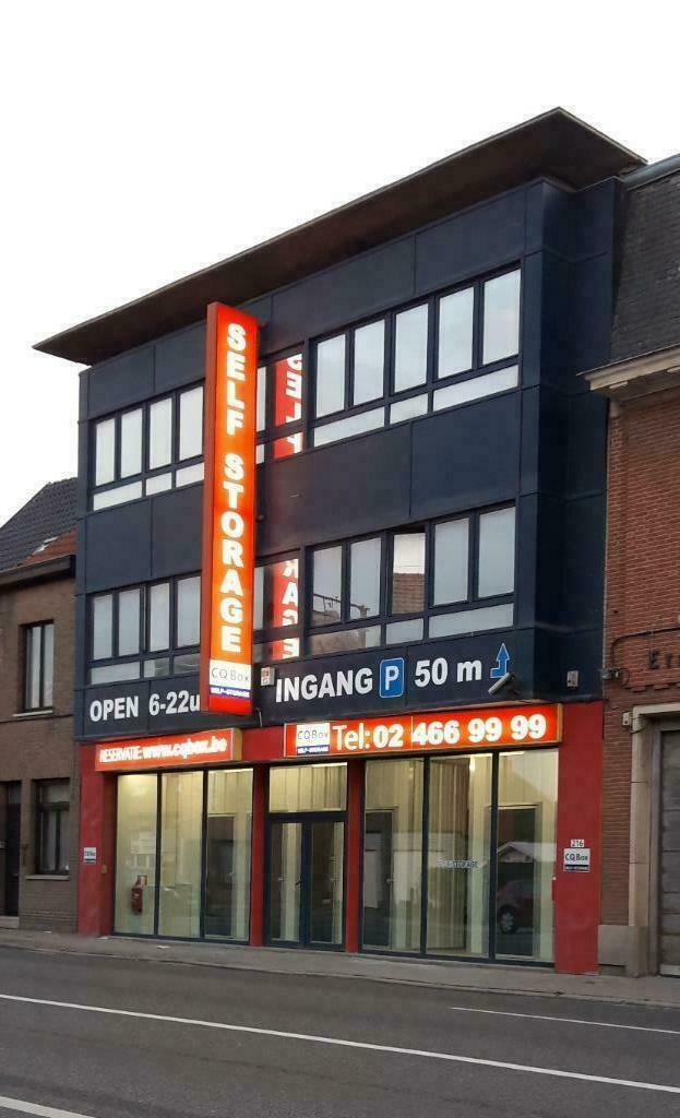 A louer Garde meuble et boxes de stockage self storage, Services & Professionnels, Déménageurs & Stockage