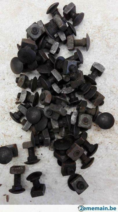 50 boulons Tête Ronde Collet Carré Ø 10x20 mm avec écrous, Enlèvement ou Envoi, Neuf