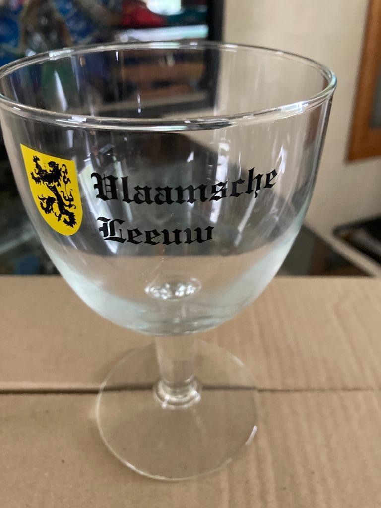 set glazen Vlaamsche Leeuw, Collections, Marques de bière, Enlèvement, Neuf, Verre ou Verres, Leeuw