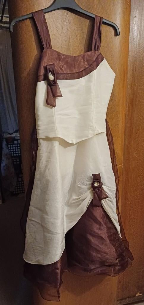robe de soirée cérémonie taille XS ou 16 ans?, Enlèvement ou Envoi, Porté, Taille 34 (XS) ou plus petite, Robe de cocktail
