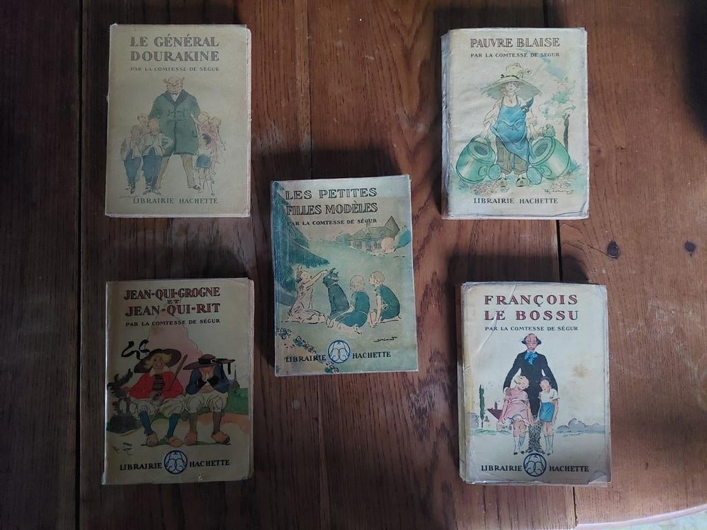 La Comtesse de Ségur 5 tomes Hachette années 30, Antiquités & Art, Enlèvement ou Envoi