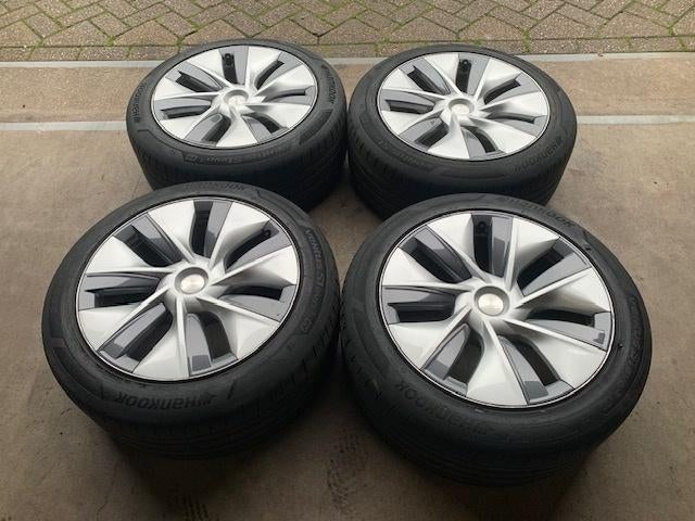 TESLA MODEL Y GEMINI VELGEN + NIEUWE WINTERBANDEN 255 45 R19, Ophalen of Verzenden, Nieuw