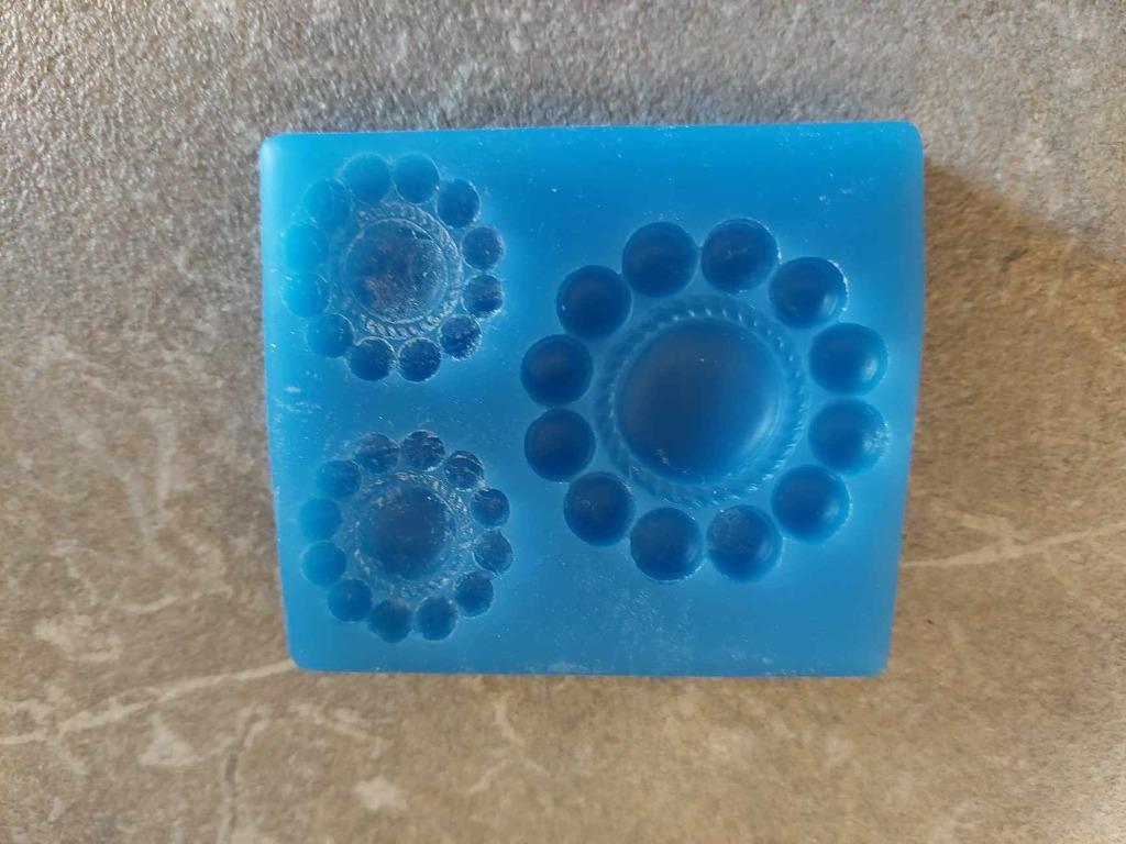 Siliconen molds Broches met edelstenen, Hobby en Vrije tijd, Ophalen of Verzenden, Zo goed als nieuw, Taarten of Cupcakes, Overige typen