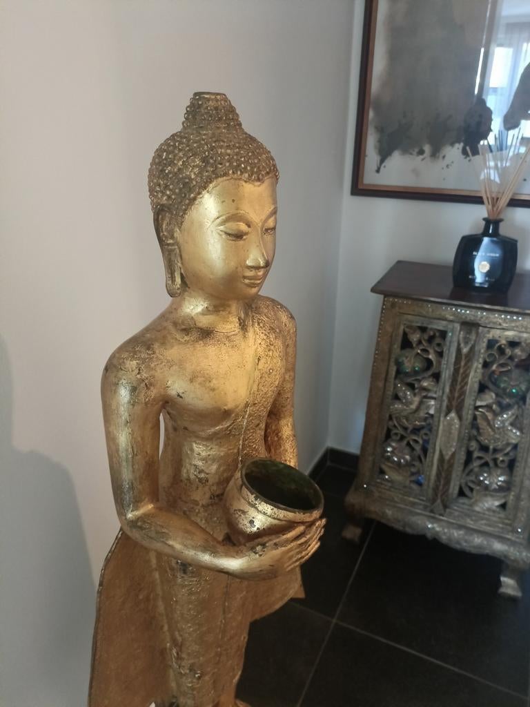 Bouddha en bronze de Rattanakosin du XIXe siècle, Enlèvement